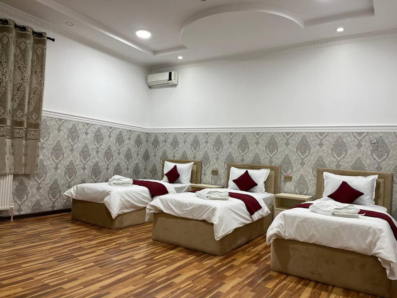 Home Alone Hotel Tasken Kültér fotó
